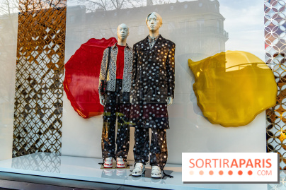 Yayoi Kusama chez Louis Vuitton sur les Champs-Elysées - photos 