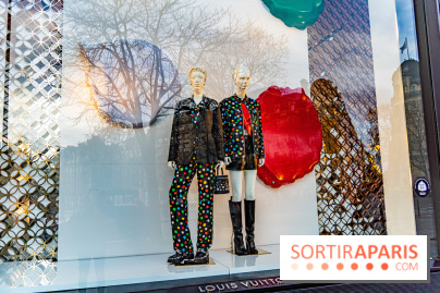 Yayoi Kusama chez Louis Vuitton sur les Champs-Elysées - photos 