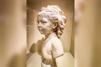 Des cheveux et des poils, l'exposition poilante du musée des Arts décoratifs - nos photos