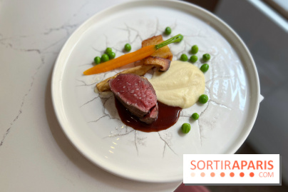 Akabeko - Bœuf charolais