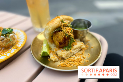 Delhi Bazaar - Vada Pav