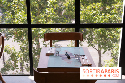 Laurier by Mavrommatis aux Galeries Lafayette - Table