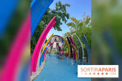 Le Jardin du Dragon, l'aire de jeux colorée au parc de la Villette