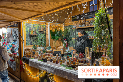 Marché de Noël 2023 au pied de la tour Eiffel - Quai Jacques Chirac