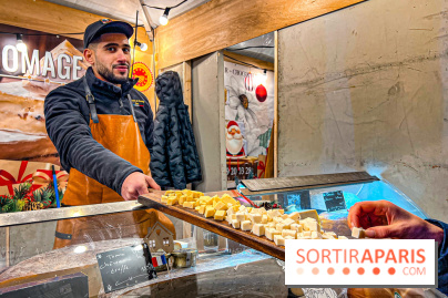 Marché de Noël 2023 au pied de la tour Eiffel - Quai Jacques Chirac