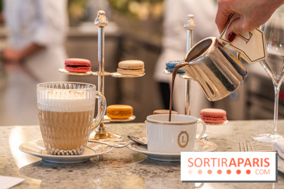 Le tea time du Bar à desserts de Ladurée Champs-Elysées