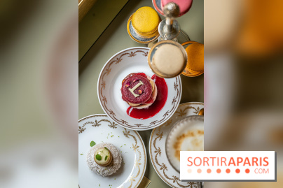 Le tea time du Bar à desserts de Ladurée Champs-Elysées -  A7C2257
