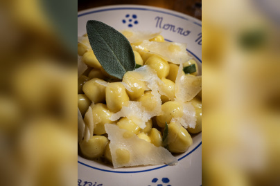 Amateurs de pâtes fraiches à la truffe ? Profitez de la délicatesse italienne, au restaurant Nonno Nino dans le 17ème arrondissement de Paris.