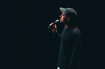 Tom Baldetti : son spectacle Tome 1 prolongé au Petit Palais des Glaces - notre critique