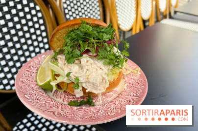 The Blossom Arms - Crab bun