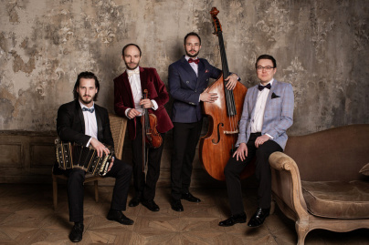 Solo Tango Orquesta. Musique, danse et voix du tango.