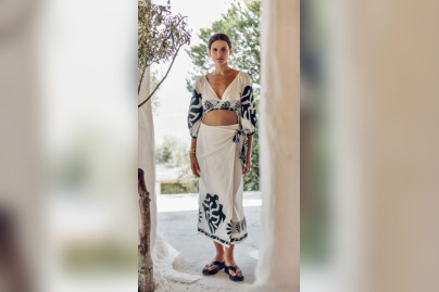 Y - Le tout premier magasin éphémère grec ouvre ses portes à Paris & vous offre des séjours en Grèce!