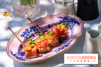 La terrasse jardin Summer de la Bauhinia au Shangri-La Paris