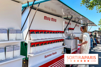 Miu-Miu distribue des livres et des glaces gratuites sur les quais parisiens ! - image00009