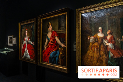 Exposition 'Bijoux de Scène de la Comédie Française' à l'hôtel historique de Mercy-Argenteau qui se dévoile