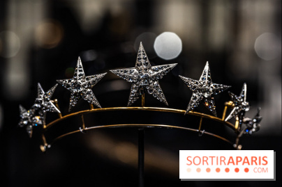 Exposition 'Bijoux de Scène de la Comédie Française' à l'hôtel historique de Mercy-Argenteau qui se dévoile