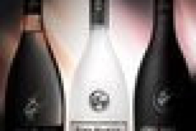 Rémy Martin présente V, un nouveau cognac blanc comme neige
