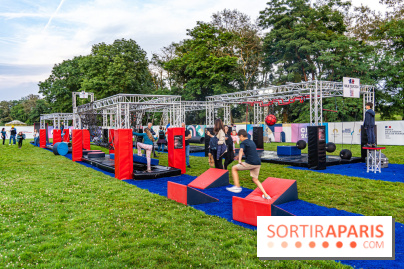 La Fan zone de Saint-Quentin en Yveli!nes, soirée Ofenbach et drones -  A7C0346