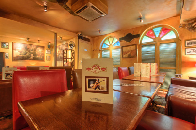 soiree groupoe cubana cafe