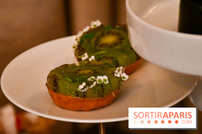 Le Tea Time de l'Hôtel du Prince de Galles à Paris par Hélène Kerloeguen