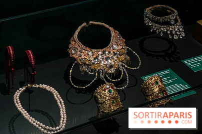 Bijoux de scène de l'Opéra de Paris : l'exposition de parures merveilleuses au Palais Garnier - IMG 2406