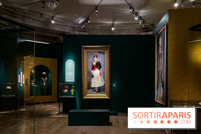 Bijoux de scène de l'Opéra de Paris : l'exposition de parures merveilleuses au Palais Garnier
