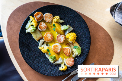La Table du Château à Dampierre-en-Yvelines, le restaurant face au château - nos photos -  t Jacques poêlées, sauce aux épices douces et crème fraîche de Normandie 