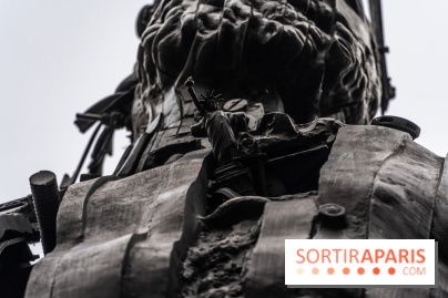 Le Centaure de César à Paris et sa statue de la Liberté miniature