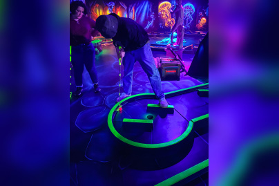 Ocean 12, le mini-golf indoor pour toute la famille à Bercy Village
