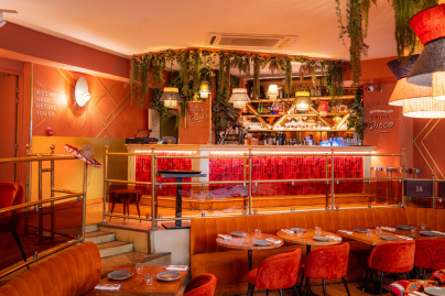 Yora, restaurant festif ambiance péruvienne dans un monument historique du 9e ! - HD 20250321 0058 Avec accentuation Bruit (2)