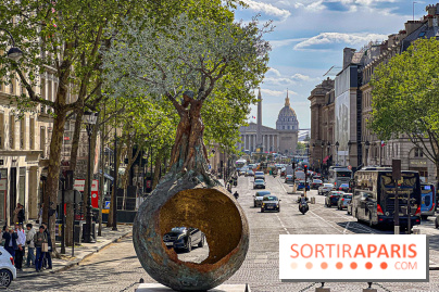 Exposition en plein air des œuvres monumentales d'Andrea Roggi, quartier Faubourg Saint-Honoré