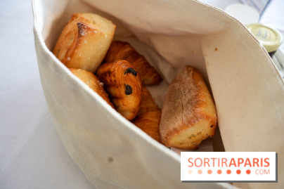 Brunch croisière à volonté sur la Seine – Le Diamant Bleu Paris
