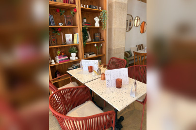 Rosa Rosam Rosae : un nouveau salon de thé cosy niché à Montmartre. 