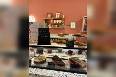 Rosa Rosam Rosae : un nouveau salon de thé cosy niché à Montmartre. 