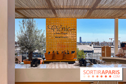 La terrasse estivale du Printemps Haussmann 2025 avec vue sur Paris et la Tour Eiffel  - image00002