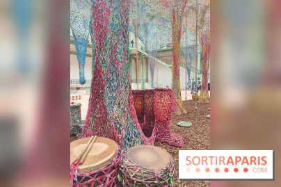 Ernesto Neto tisse une nouvelle installation monumentale gratuite au Grand Palais, nos photos