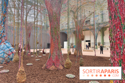 Ernesto Neto tisse une nouvelle installation monumentale gratuite au Grand Palais, nos photos