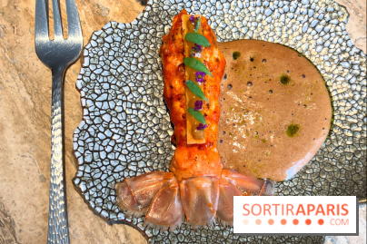 Restaurant Alan Geaam - La Langoustine Royale Cuite au BBQ et mariné aux épices taouk, kumquat, aïoli et tagète