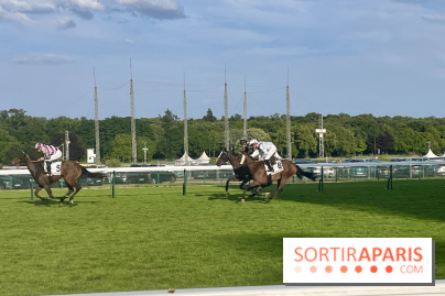 Jeuxdi by Longchamp - course hippique