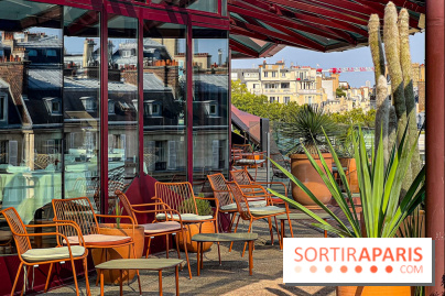 Bar Les Ombres : cocktails & tapas sur le rooftop du Musée du Quai Branly avec vue sur la tour Eiffel