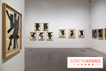 Pierre Soulages : nos photos de son exposition et de ses peintures sur papier à voir au Musée du Luxembourg