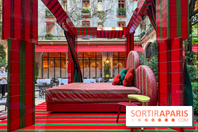 Plaza Athénée : une installation design XXL gratuite signée Uchronia exposée dans la cour du palace - IMG 1171 jpg 2