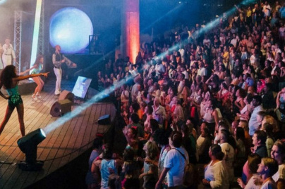 La célèbre soirée HiT MACHINE revient pour le 31 « Nouvel an 100% tubes des années 2000’ »