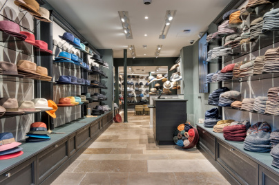 La boutique de chapeau JJ Hat Center ouvre ses portes à Paris