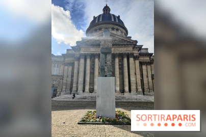 Art Basel Paris 2025 : un totem monumental installé sur le parvis de l'Institut de France - fotor 1760961258972