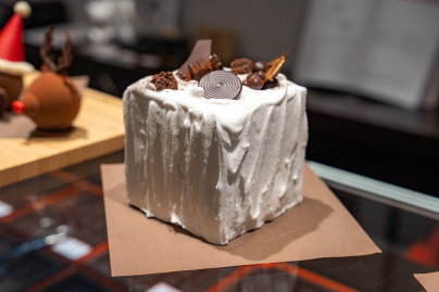 Bûches de Noël et créations de Fête d'Arnaud Larher 2025