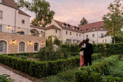 Les fêtes de Noël au Dolce Versailles - Dolce by Wyndham Versailles, Domaine du Montcel   Village des Arts night (8) web