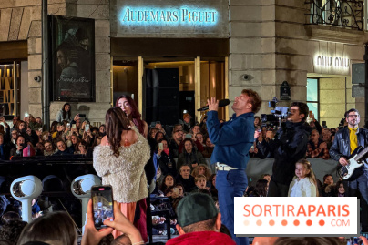Illuminations de Noël 2025 : Julien Cohen organise un flash mob géant avec 300 musiciens à Paris  - IMG 0884