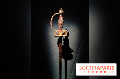 Joyaux dynastiques : une exposition qui brille de mille feux à l'Hôtel de la Marine à Paris - fotor 1765278942899