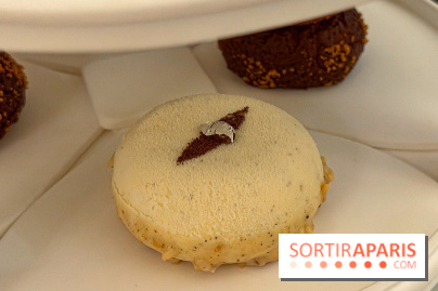 Noël 2025 au Plaza Athénée : tea time festif en famille, patinoire enchantée et chalet-raclette - IMG 4358